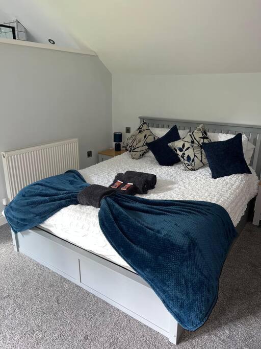 Luxurious & Tranquil Staycation - W/ Hot Tub! Burneside Exteriör bild